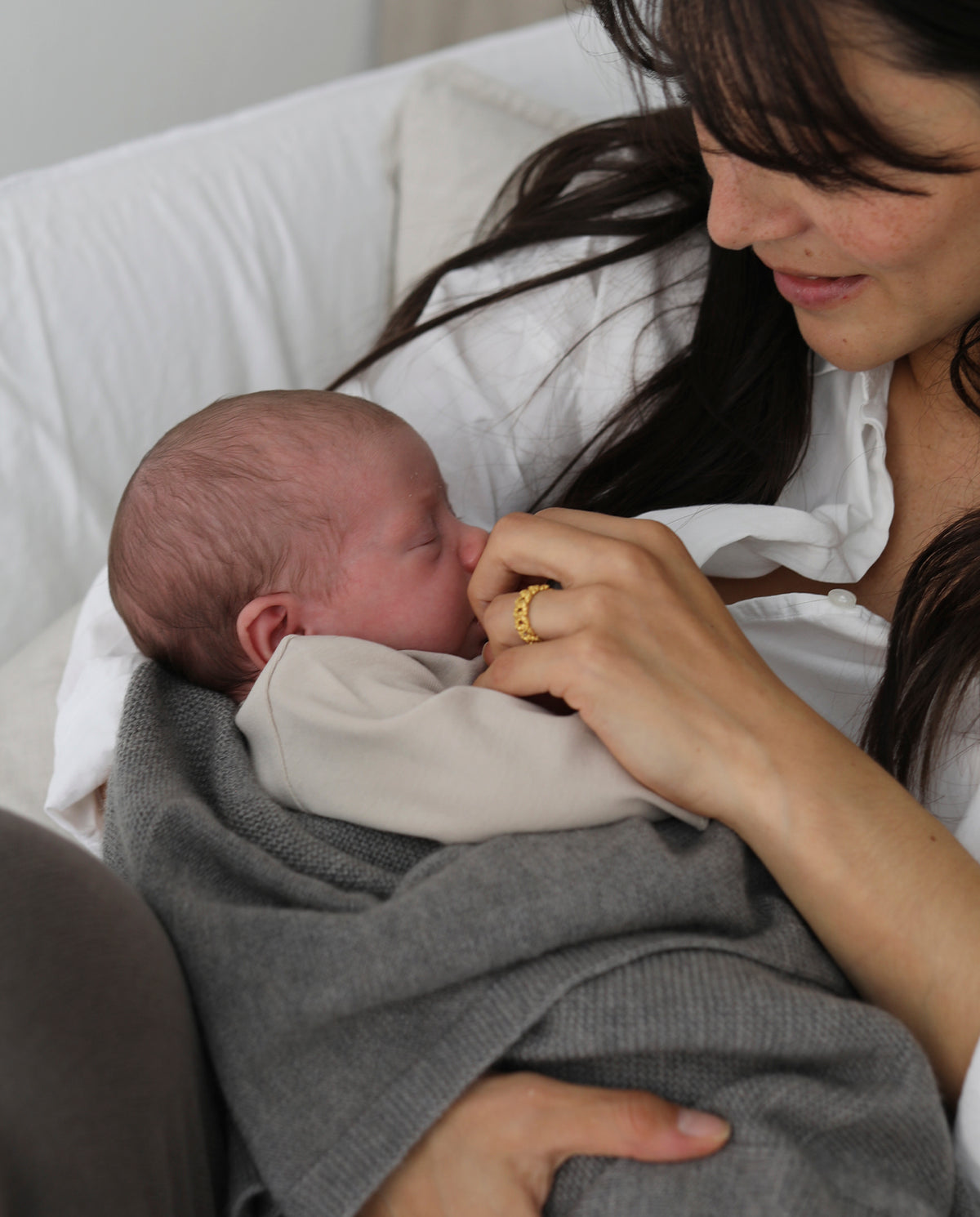 How to assist you Friends and Family when having a baby - CO LABEL