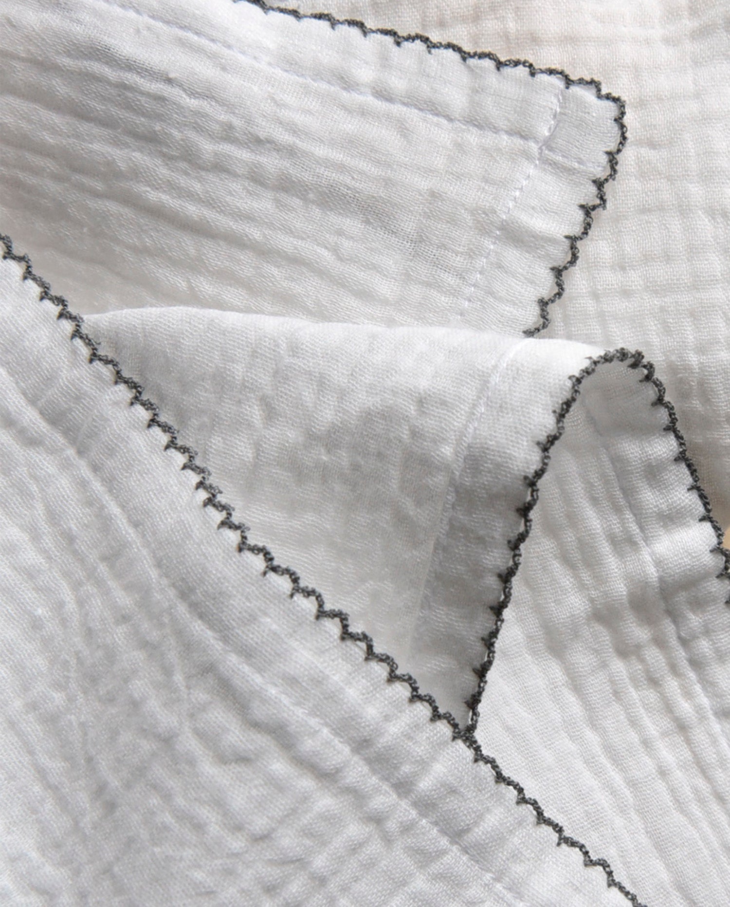 AOI CLOTH MEDIUM - CO LABEL