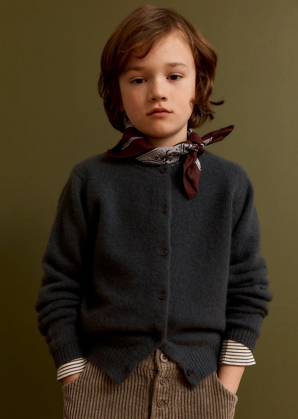 Rosa Cashmere Cardigan i Charcoal fra CARAMEL