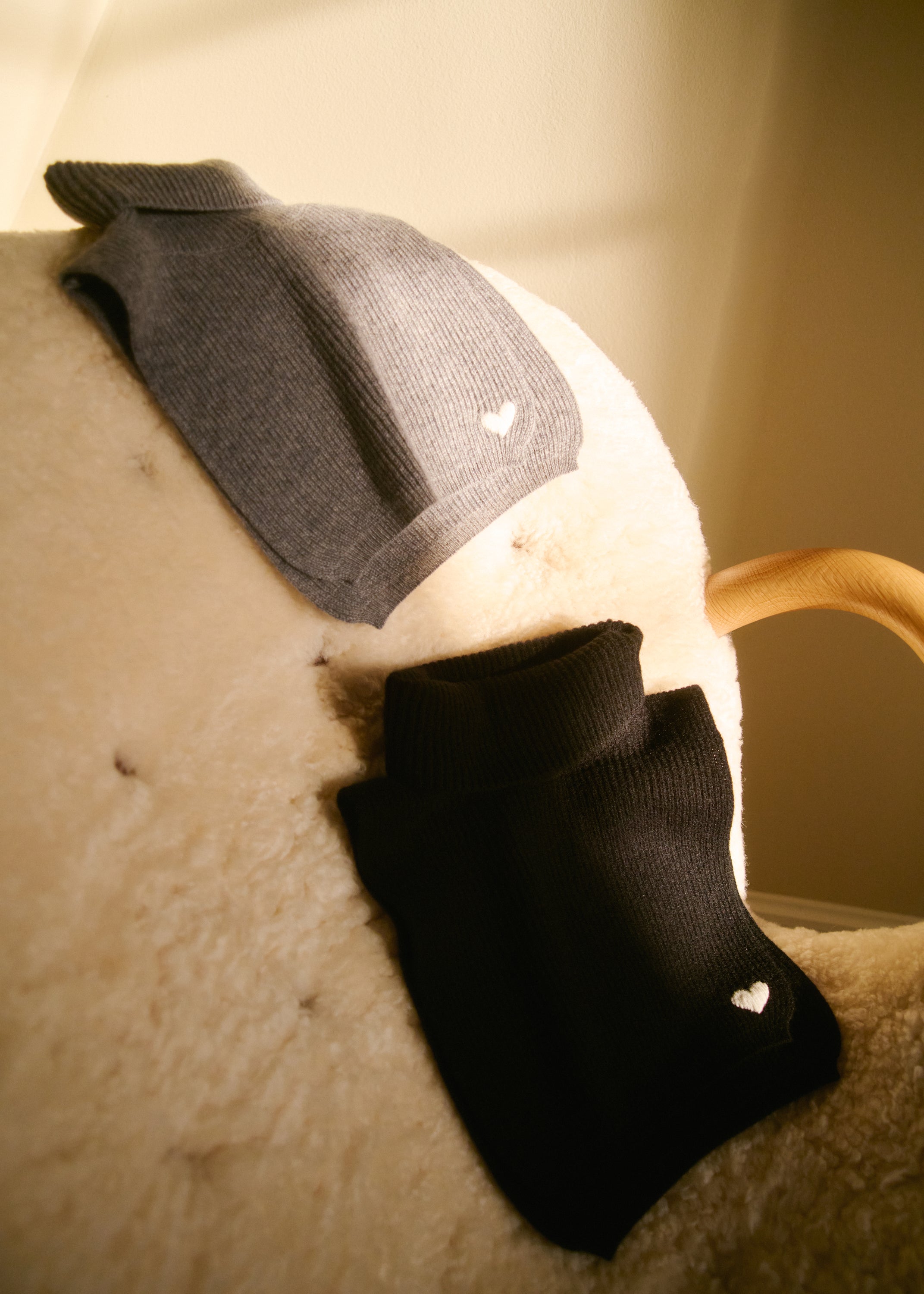 Luna Neck Collar Derby - CO LABEL