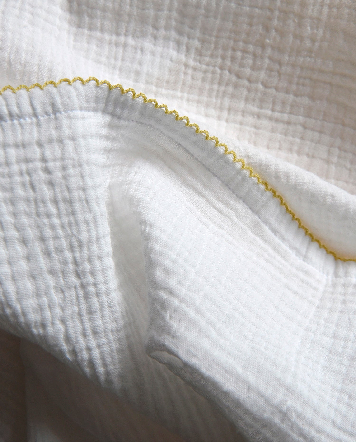 AOI CLOTH MEDIUM - CO LABEL